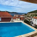 Holiday home Delfin Vis